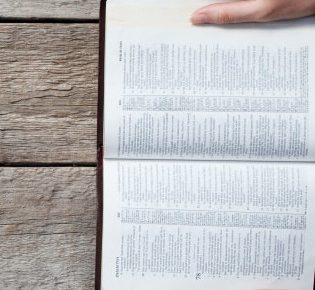 Osiem powodów, aby nauczać na podstawie całych ksiąg biblijnych